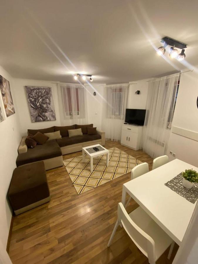 Lana Apartman Βελιγράδι Εξωτερικό φωτογραφία