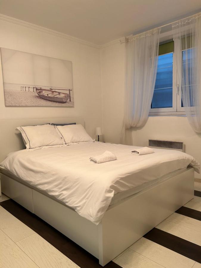 Lana Apartman Βελιγράδι Εξωτερικό φωτογραφία